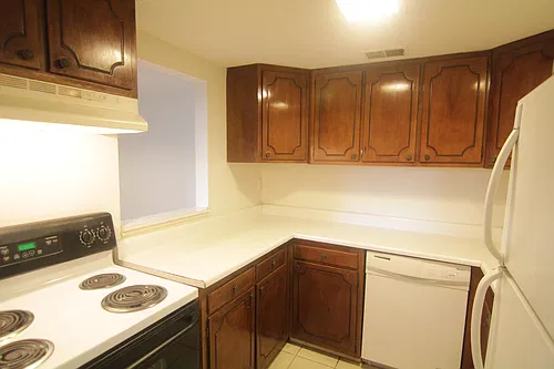 Floor plan 1BR - Available November 10th