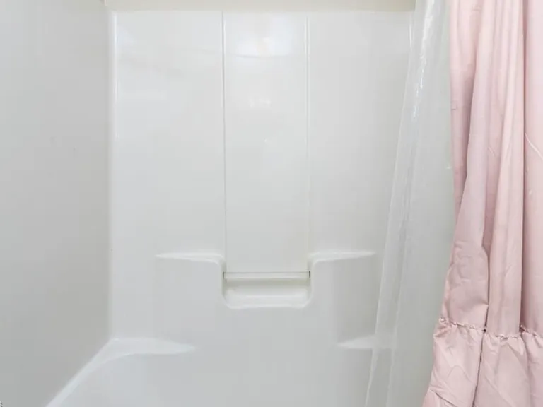 1112 Trinity St #202 — Photo 15