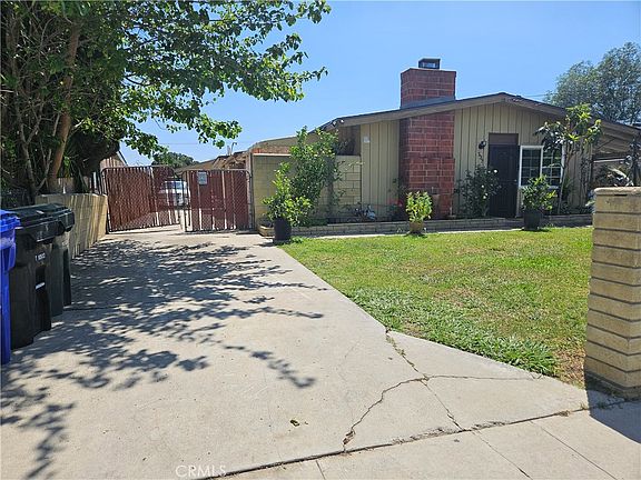 3rd image of 537 E 3rd St