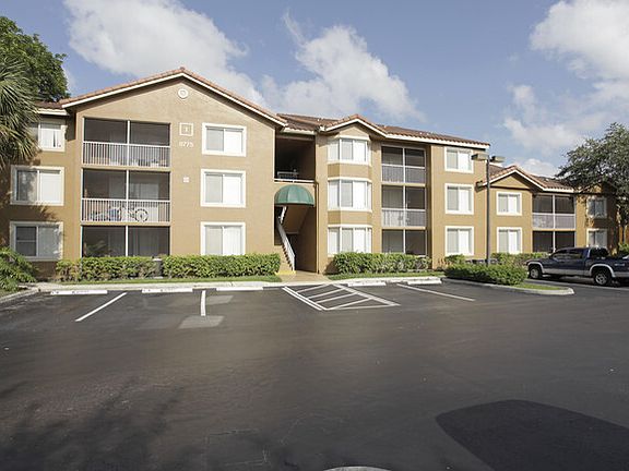 5th image of 3551 NW 85th Way #3-303