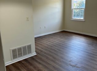 305 Loudon Rd APT 622, Blacksburg, VA 24060