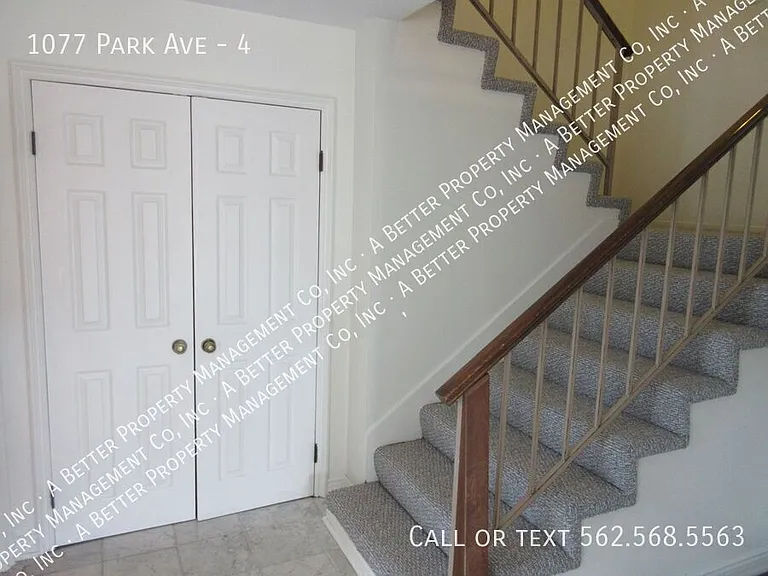 1077 Park Ave #4 — Photo 5