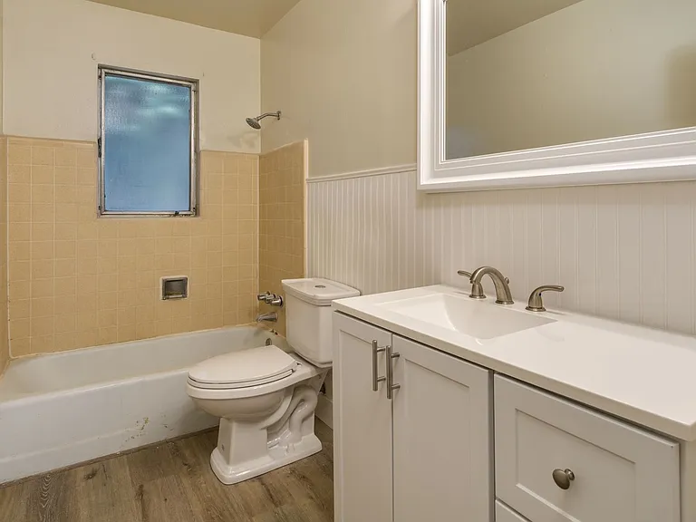 1748 Neal Dow Ave — Photo 6