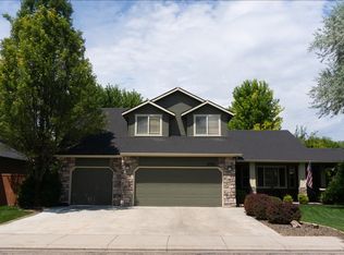 1056 W Yosemite Dr, Meridian, ID 83646