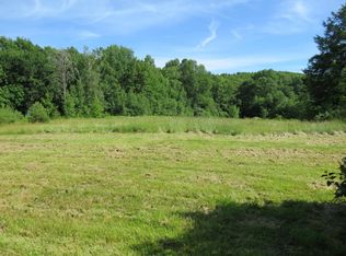 419 W Mountain Rd, Cheshire, MA 01225