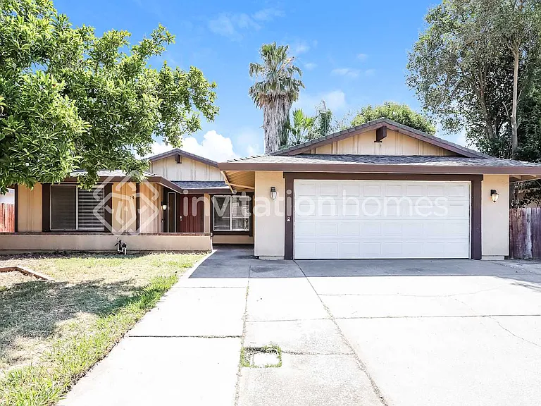 14 Yerba Ct — Photo 1