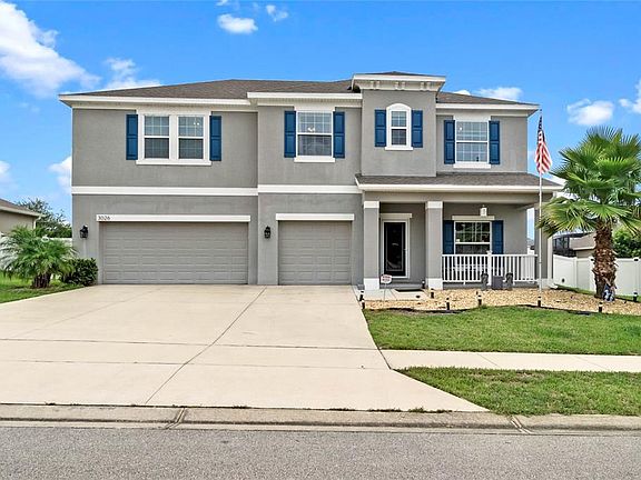 2nd image of 3026 Zander Dr