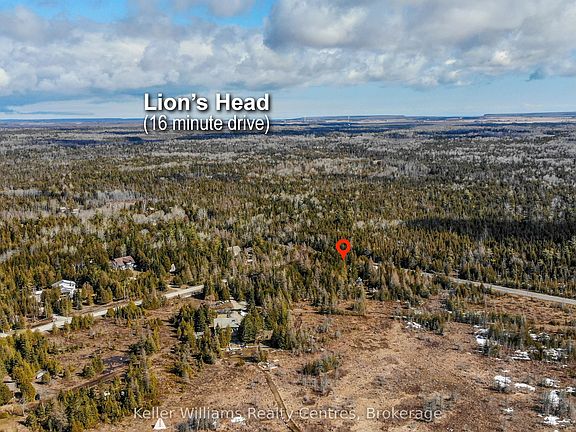 3rd image of 668 Pike Bay Rd