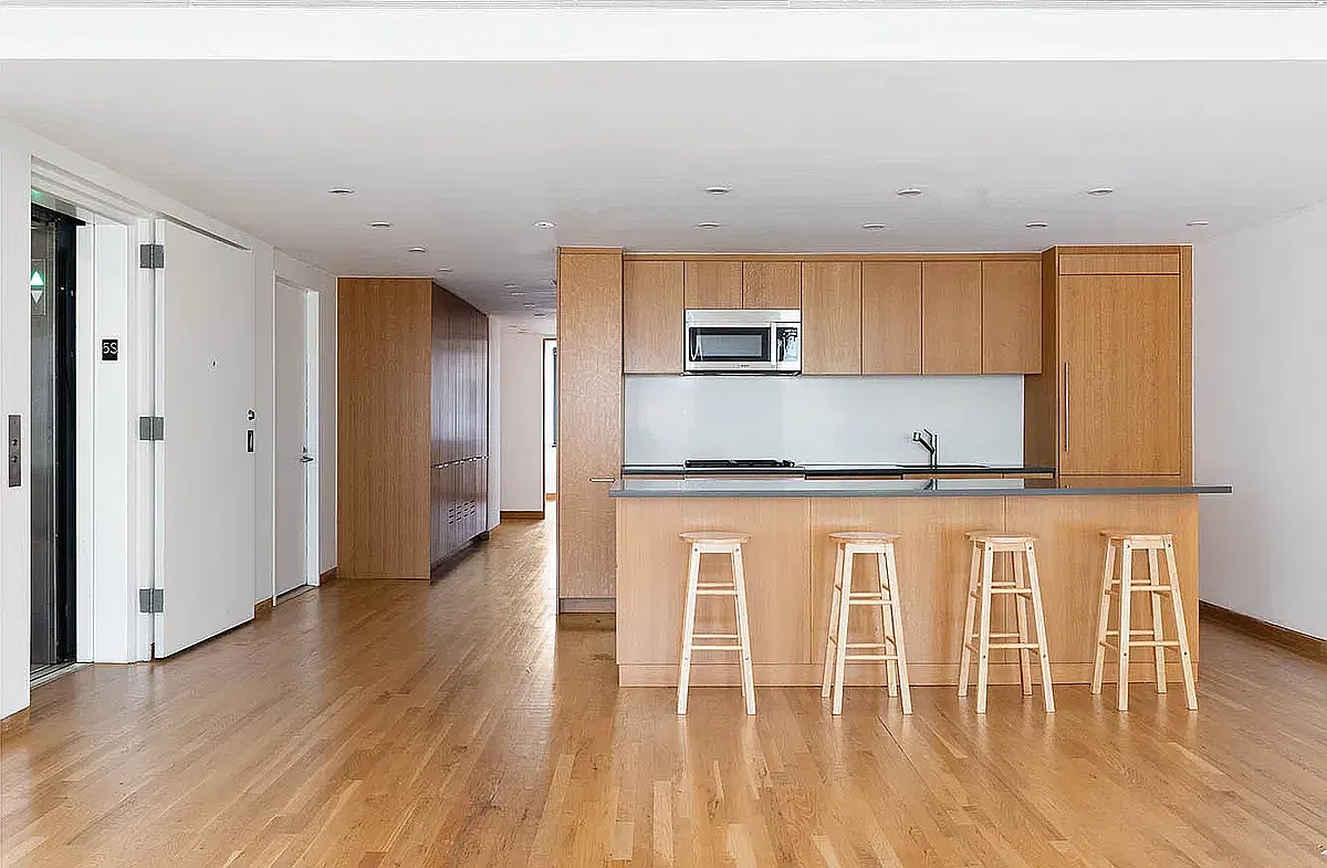 73 Sullivan Street — Photo 2