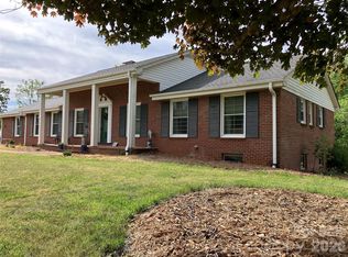 151 Lincoln Rd, Forest City, NC 28043