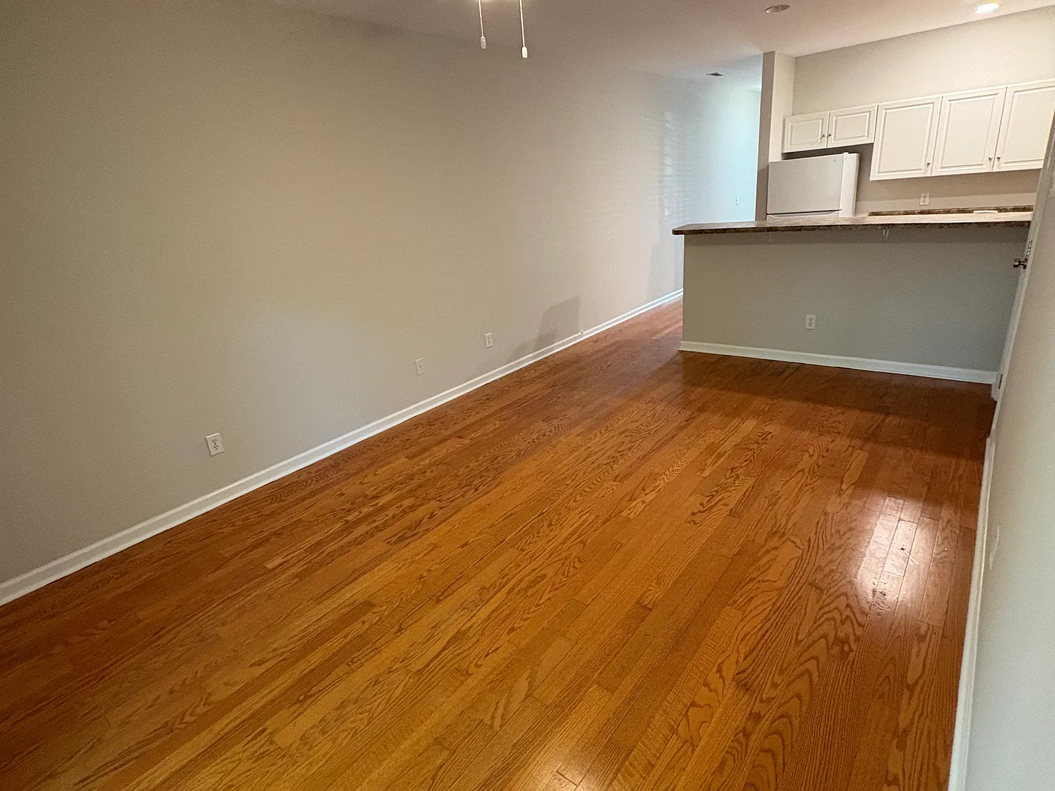 3 bed, 1201 sqft, $1,950 — Photo 1