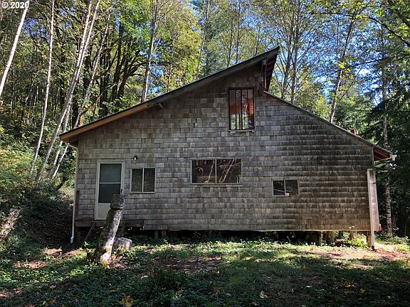 2nd image of 25822 NE Fern Dr