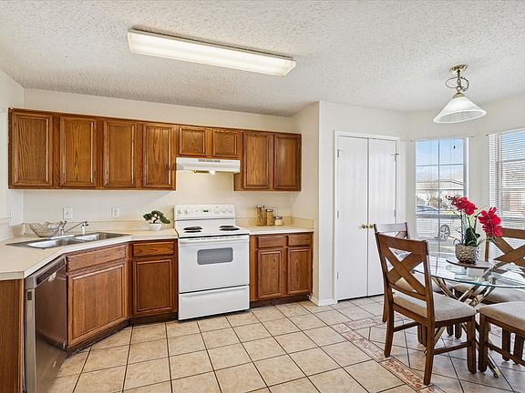 5th image of 2309 Stagecoach St