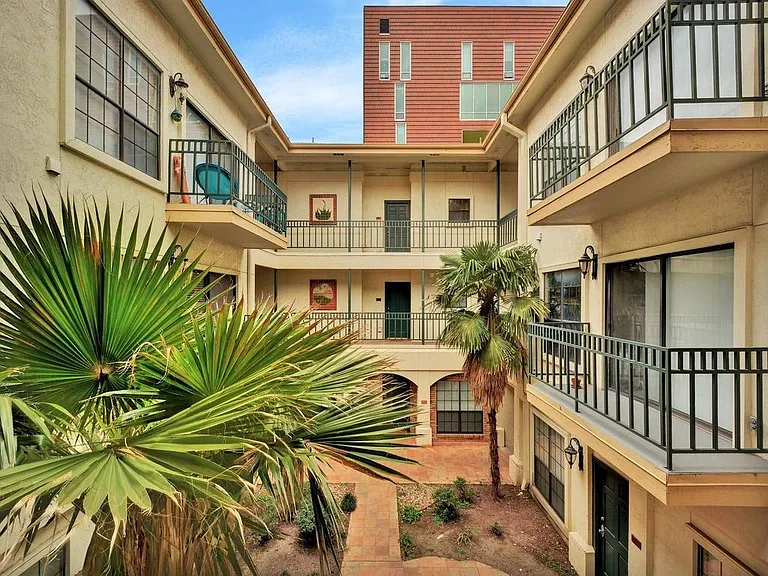 1908 San Antonio St #212 — Photo 14