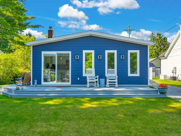 7506 Southwood Rd, Lexington, MI 48450