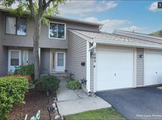 545 Alton Ct, Carol Stream, IL 60188