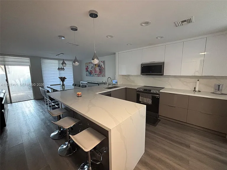 10253 NW 51st Ter #10253 — Photo 23