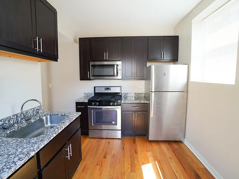 2448 E 77th St #1 — Photo 16