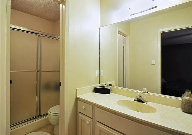 11421 Pyreneese Dr — Photo 23