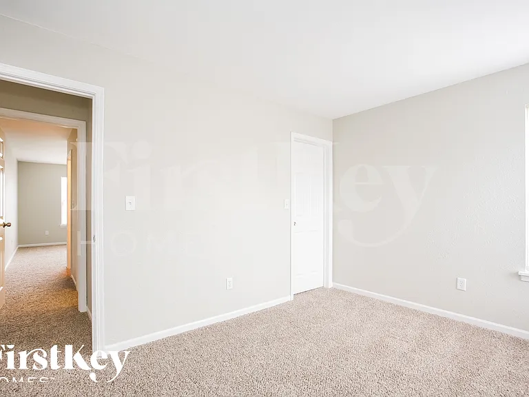 4327 Autumn Crest Ct — Photo 14