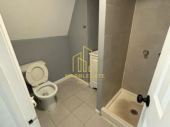 5th image of 11 Cliff Hill Pl #33