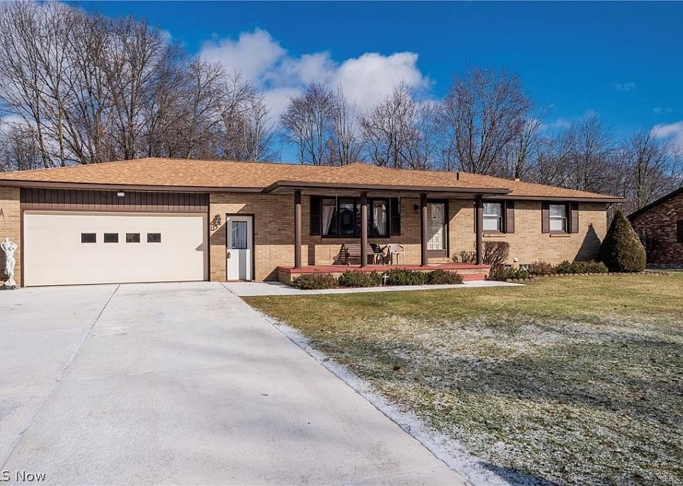 1st image of 5015 Glenoak Dr