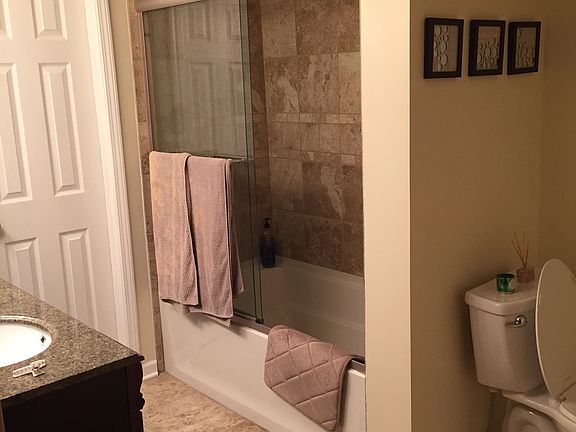 3rd image of 39 Clearvale Dr