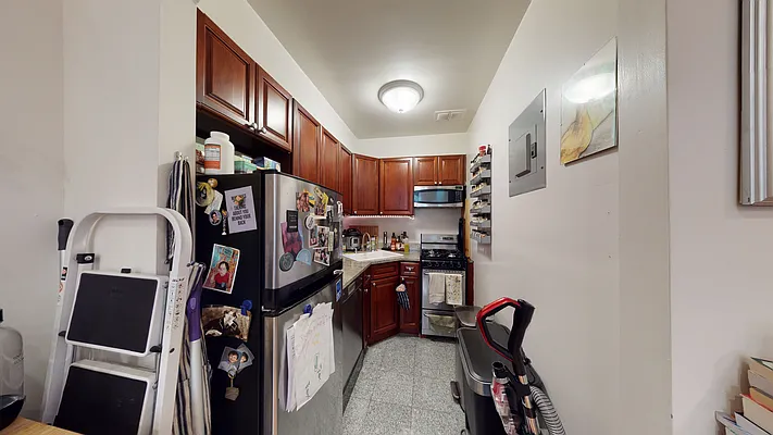 Rented by Bond New York | media 6