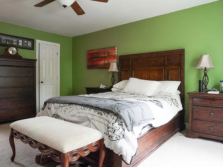 2405 Kenmore Rd — Photo 18