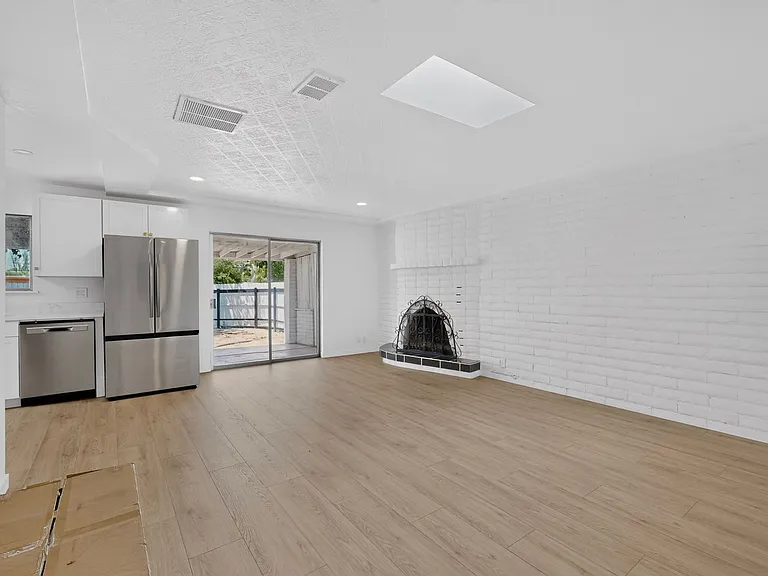 824 Ortega Rd NW — Photo 13