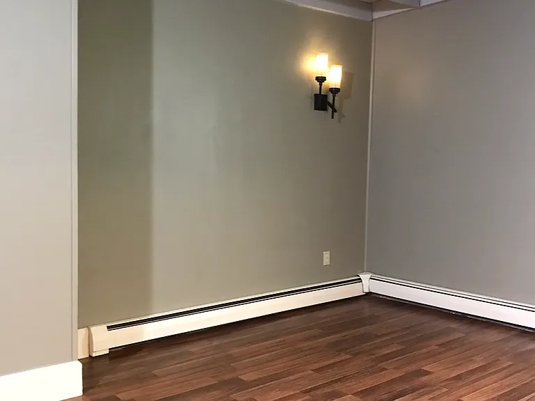 313 Pond Rd #4 — Photo 4