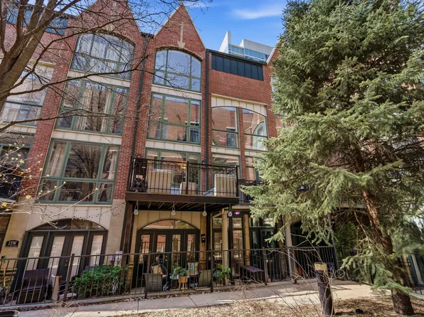 26 E 14th Pl APT 14W, Chicago, IL 60605