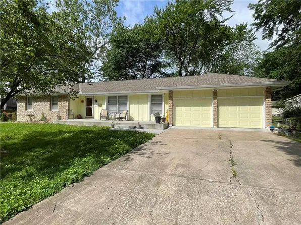 11101 E 73rd St, Raytown, MO 64133