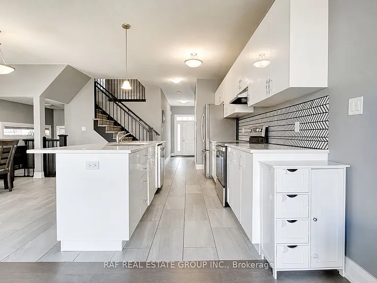 127 Ian Ormston Dr — Photo 12