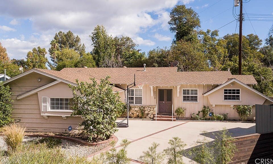 1st image of 5620 Faust Ave