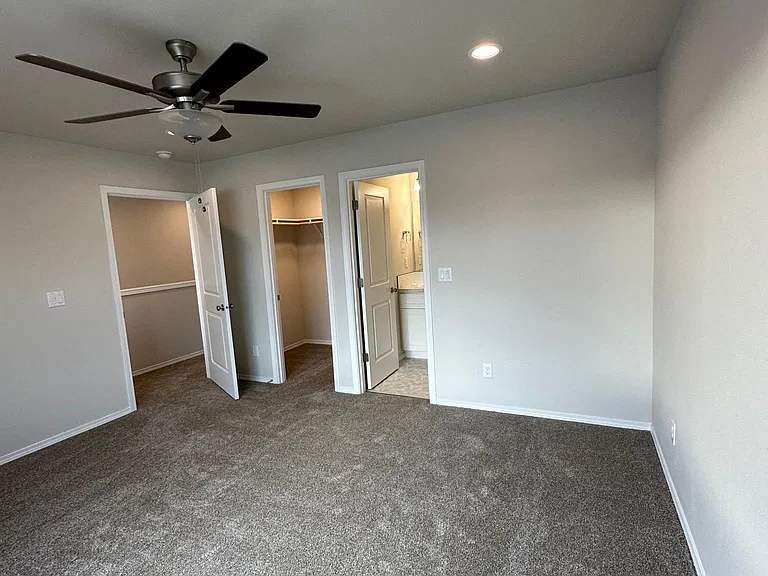 328 W 6th St — Photo 13