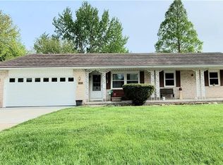 909 Liberty Dr, Waterville, OH 43566