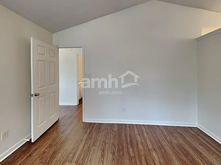 1106 Kerry Greens Dr — Photo 12