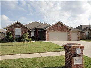1st image of 816 Carol Ann Pl