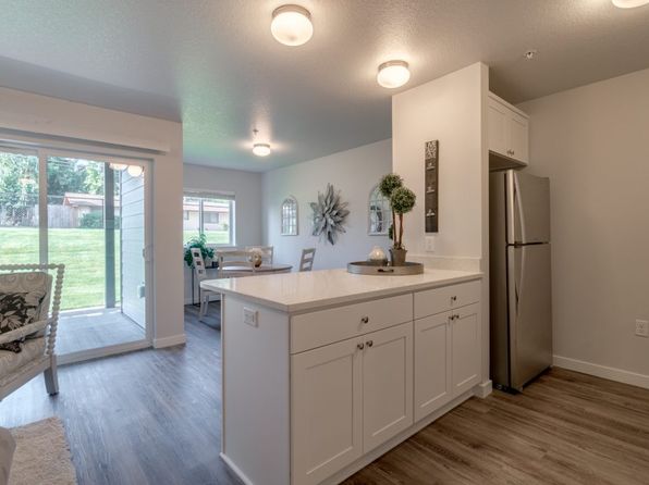 1253 River Bend Rd NW #203