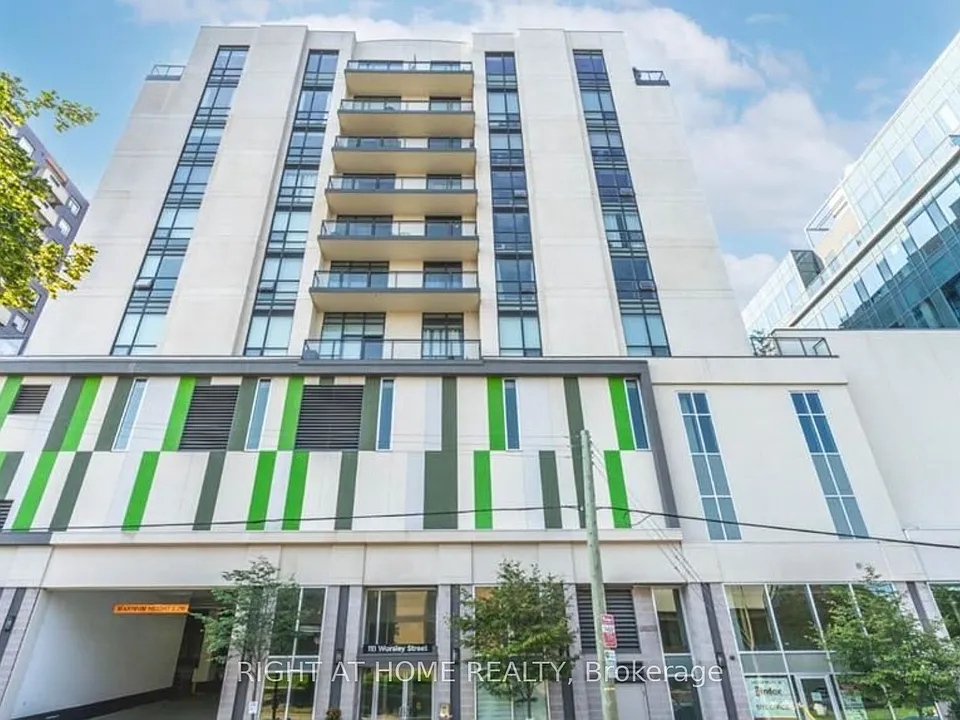 111 Worsley St #607