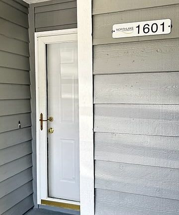 4th image of 1601 Northlake Dr