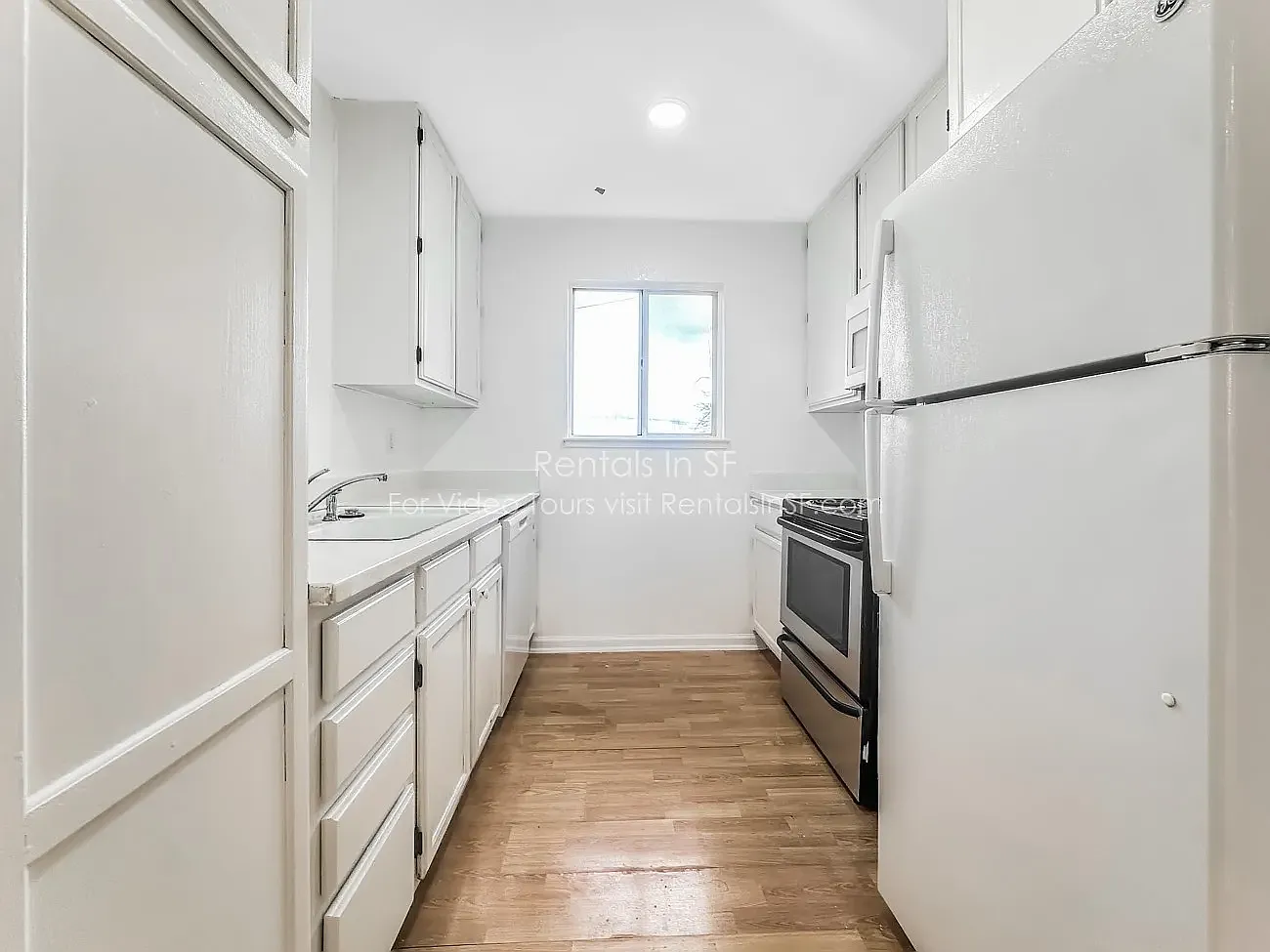 2 bed, 800 sqft, $2,400 — Photo 2