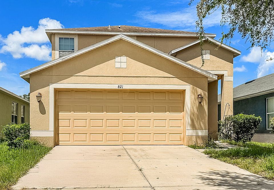 1st image of 821 College Leaf Way