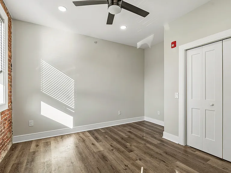 13 Kennedy St #205A — Photo 13