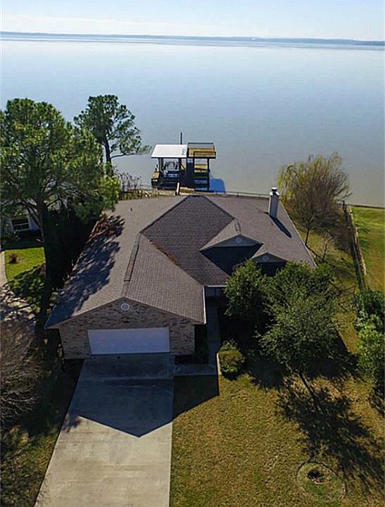 1st image of 215 Heather Ln