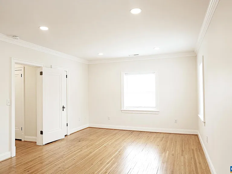 675 Evergreen Ave — Photo 13