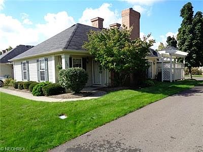 2nd image of 3170 Village Green Dr