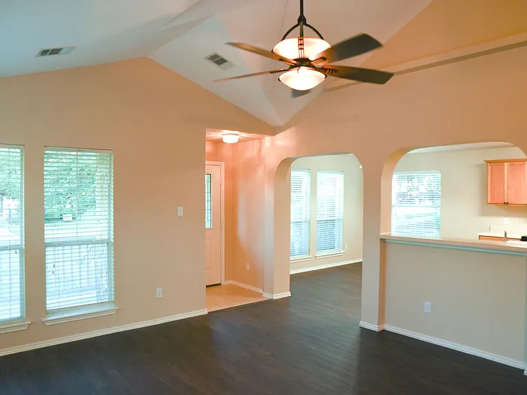 308 Lava Bed Dr — Photo 8