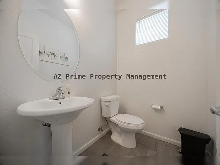 1711 W Pollack St — Photo 24